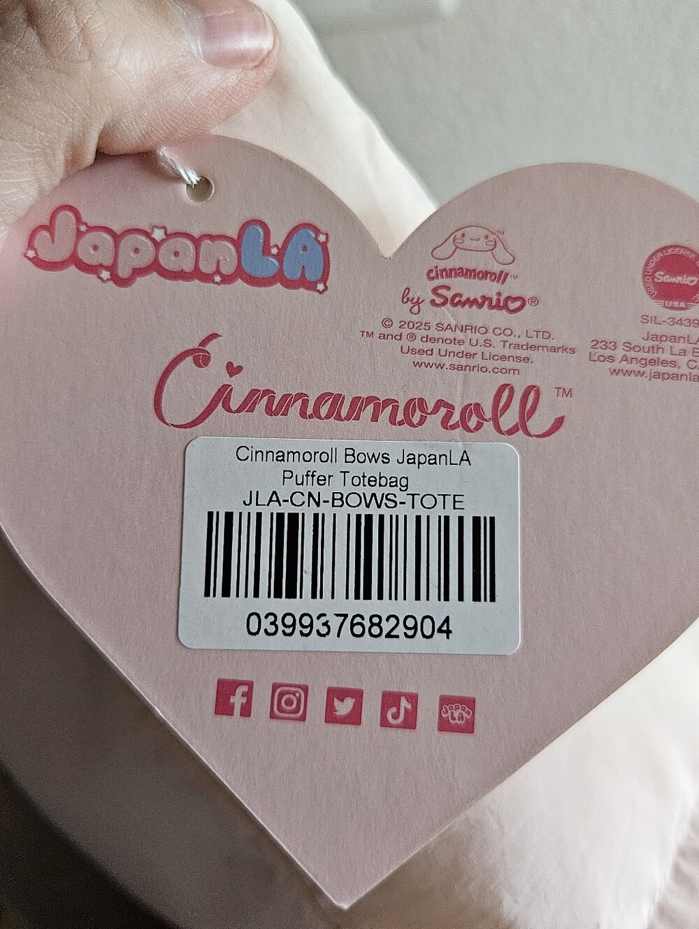 Sanrio X Japan LA Cinnamoroll Puffer Tote - Picture 6 of 6